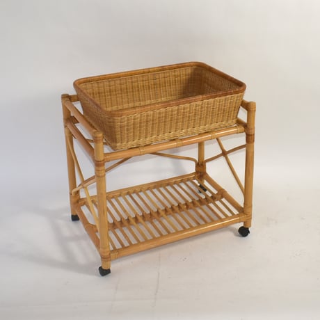 JAPAN USED BAMBOO & RATTAN CARRY LAUNDRY SHELF
