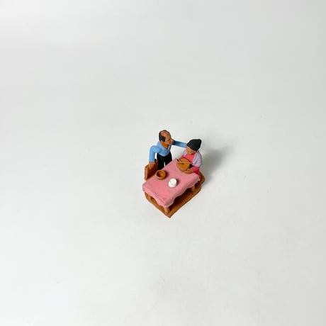 USED HANDMADE CERAMIC OLD COUPLE SCULPTURE