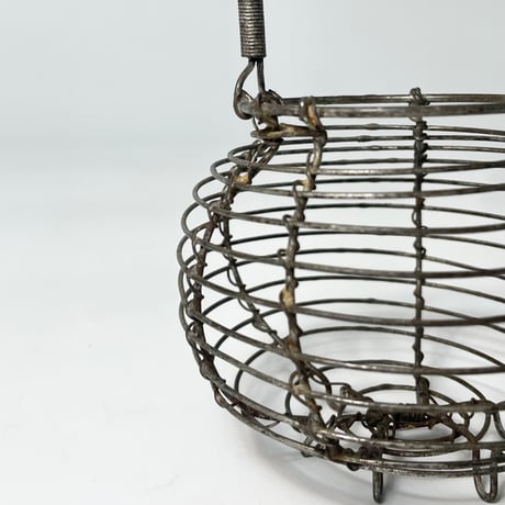 VINTAGE WIRE BASKET