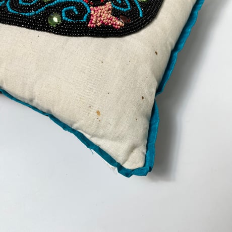 USED CAT MOTIF BEADS EMBROIDERY COTTON CUSHION