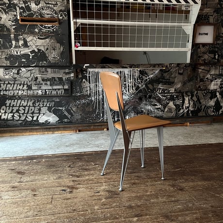 USED “FASEM” METAL FRAME GENIUS LEATHER CHAIR