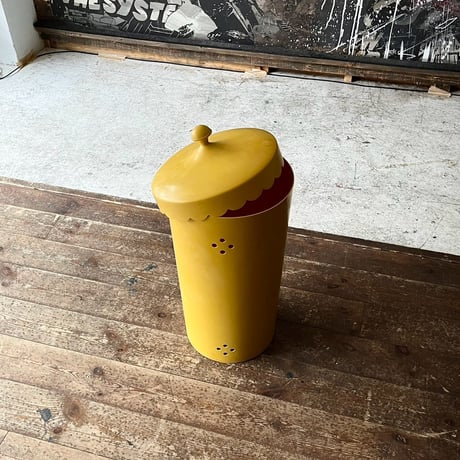 VINTAGE 70S TRASH BOX