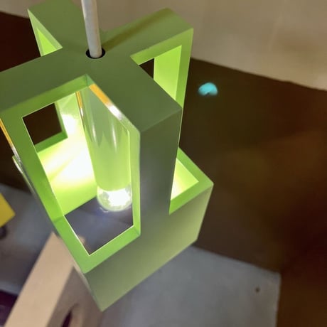 WOODEN PENDANT LAMP