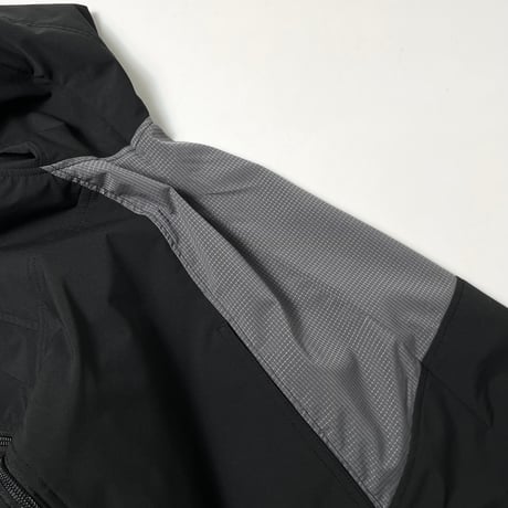 COMFORTABLE REASON "Stand Zip Stretch Jacket"