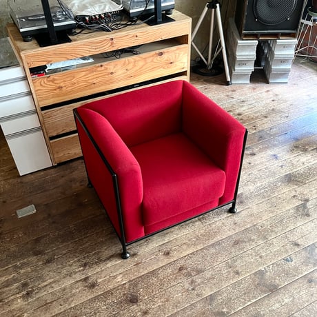 JAPAN USED “KOKUYO” IRON FRAME FABRIC LOUNGE ARM CHAIRS