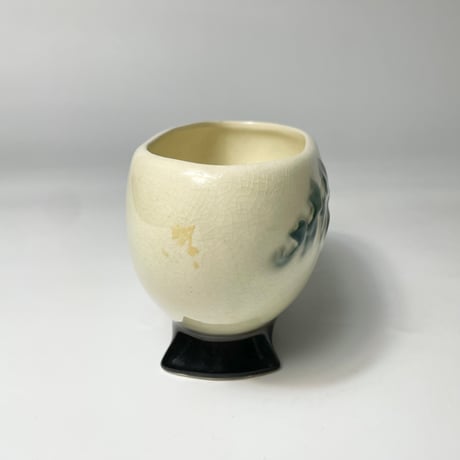 OVAL POTTERY FLOWER VASE