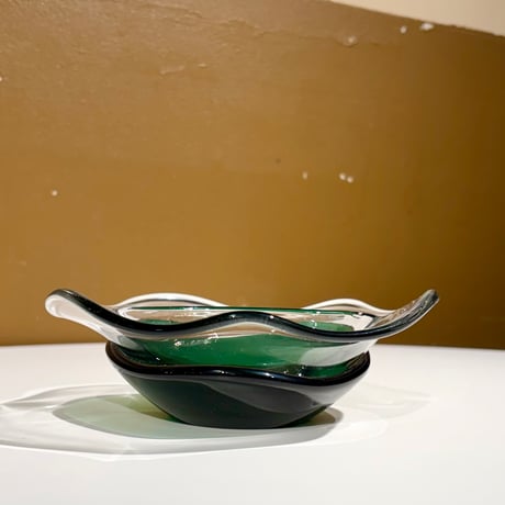 USED  DOUBLE LAYERED GLASS TRAY