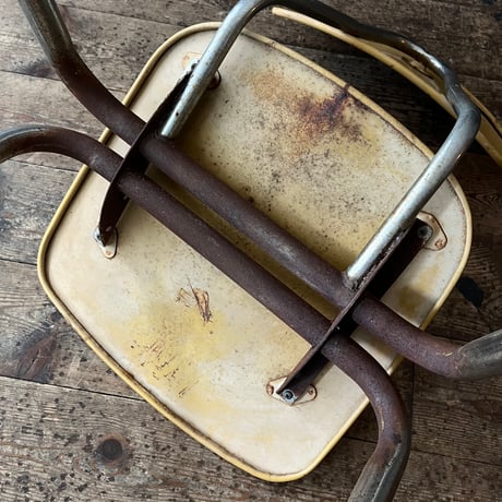 VINTAGE STEEL CHAIR