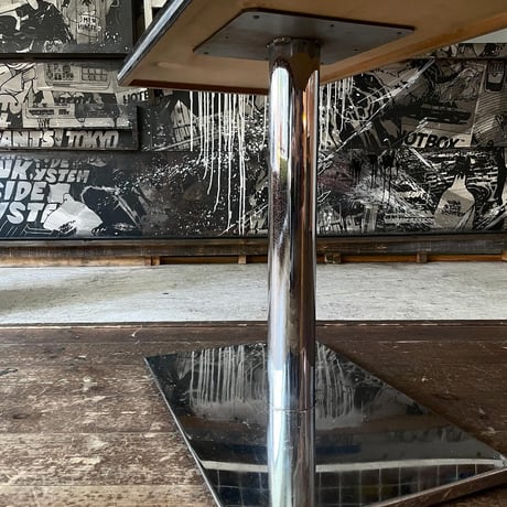 USED METAL LEG WOODEN TOP BOARD COFFEE TABLE