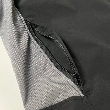 COMFORTABLE REASON "Stand Zip Stretch Jacket"