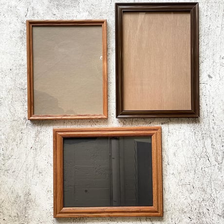 USED WOODEN PHOTO FRAME