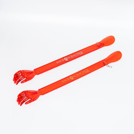 PLASTICS BACKSCRATCHER