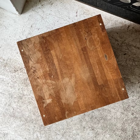 USED WOODEN BOX