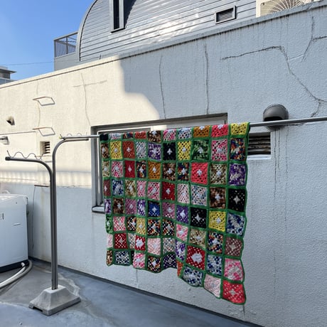 USED HANDMADE FLOWER MOTIF BLANKET