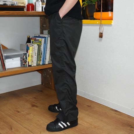 LADIES USED "SUN MOUNTAIN" NYLON PANTS