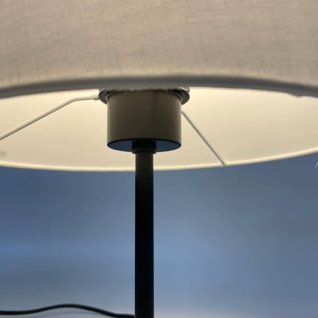 JAPAN USED STEEL LEG SHADE TABLE LAMP