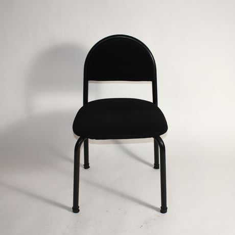 USED IRON LEG VELVET CHAIR
