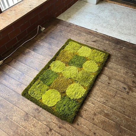 USED ACRYL SHAGGY RUG