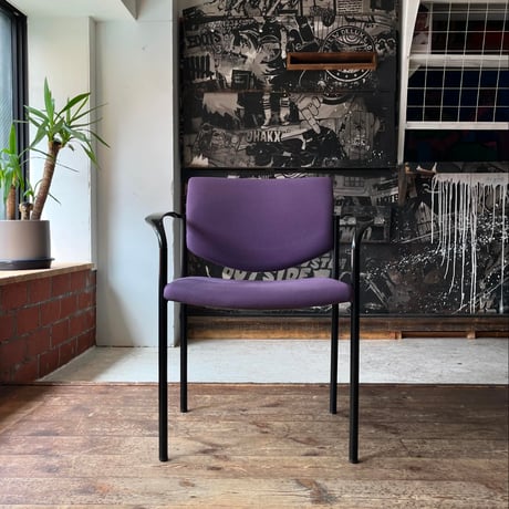 USED FABRIC ARM CHAIR
