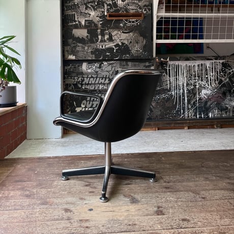 USED "KNOLL / POLLOCK CHAIR"