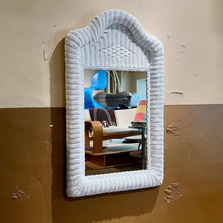 VINTAGE RATTAN FRAME WALL MIRROR