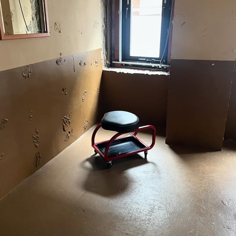 USED TOOL WAGON CHAIR