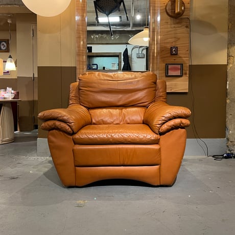 USED / “NICOLETTI" LEATHER 1P SOFA