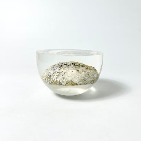 ACRYLIC FIGURINE WITH STONE
