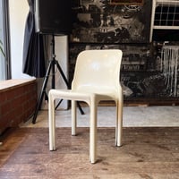VINTAGE 70'S "ARTEMIDE / SELENE " PLASTICS STACKING CHAIR BY VICO MAGISTRETTI