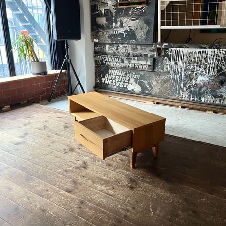 JAPAN USED “UNICO / SIGNE” WOODEN TV BOARD
