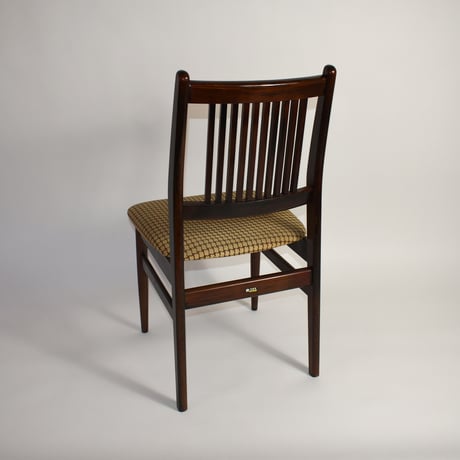 JAPAN USED "KARIMOKU" WOODEN FABRIC CHAIR