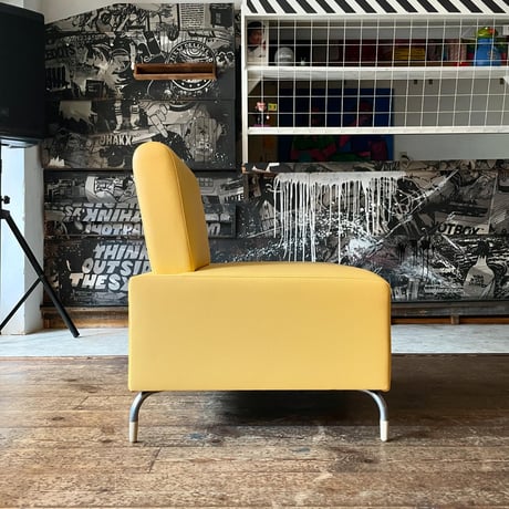 USED IRON LEG VINYL LEATHER 1P SOFA