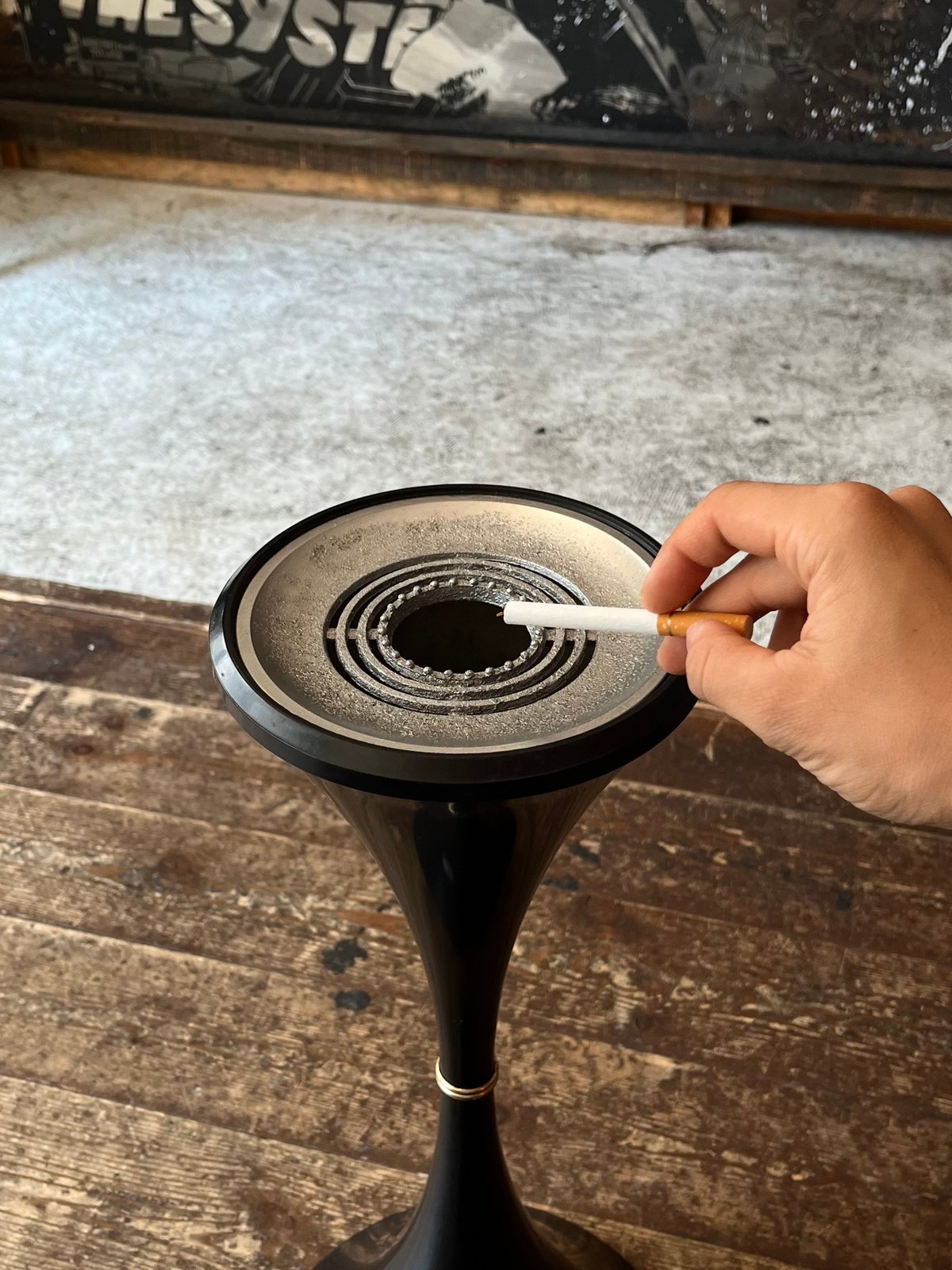 JAPAN VINTAGE 70'S “PEARL RING” STAND ASHTRAY |