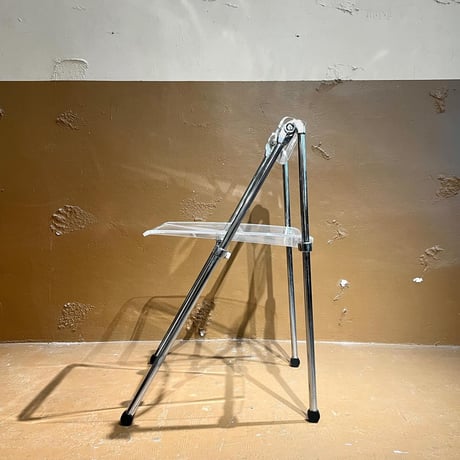 USED "ARBOL" ALUMINUM FLAME ACRYLIC FOLDING CHAIR