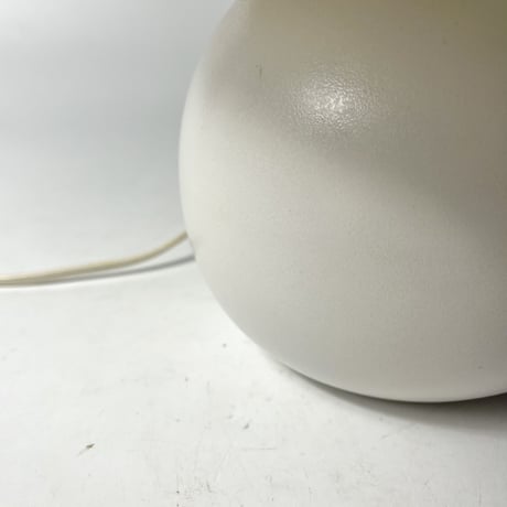 USED CERAMIC TABLE LAMP