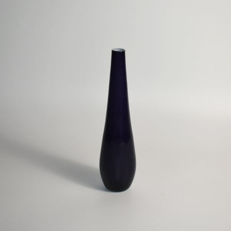 USED GLASS SINGLE FLOWER VASE