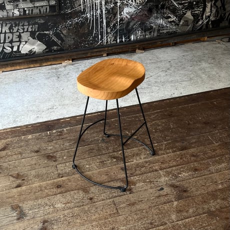USED IRON LEG WOODEN HIGH CHAIR