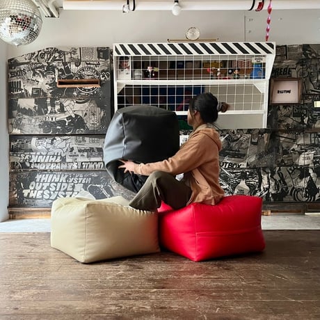 USED VINYL LEATHER BIG CUSHION