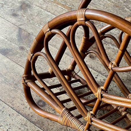 USED RATTAN MAGAZINE RACK