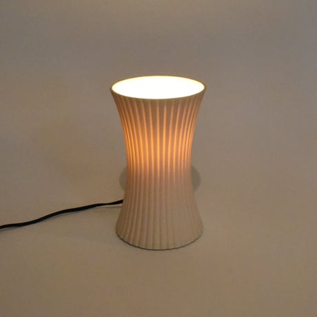 USED CERAMIC TABLE LAMP