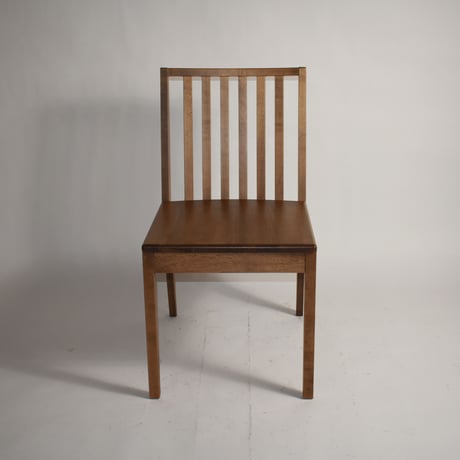USED WOODEN CHAIR