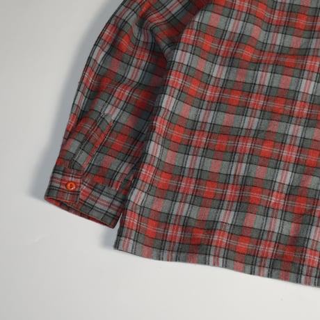 USED "LADIES WEAR" PLAID L/S SHIRT