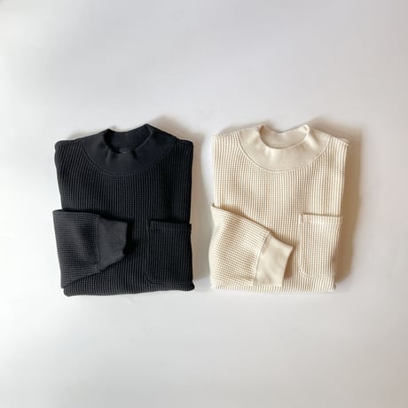 COMFORTABLE REASON "Big Waffle Mock Neck"