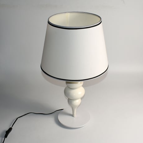 USED CERAMIC TABLE LAMP