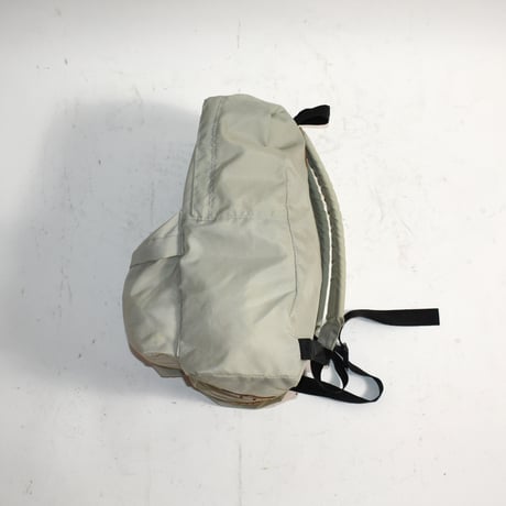 USED UNKNOWN NYLON BACK PACK