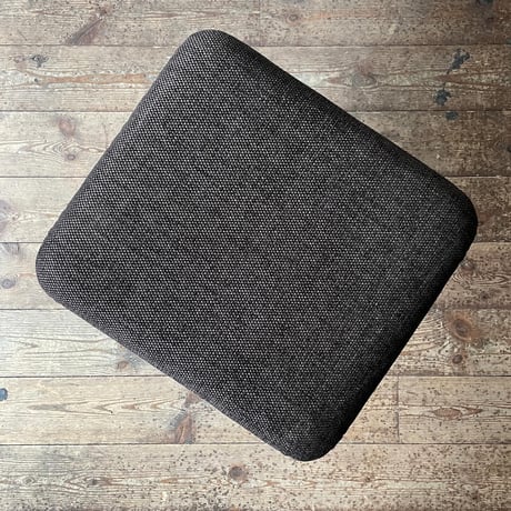USED STEEL LEG FABRIC OTTOMAN