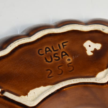VINTAGE 50'S - 70'S "CALIF" CERAMIC ASHTRAY