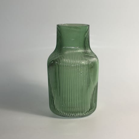 USED GLASS FLOWER VASE