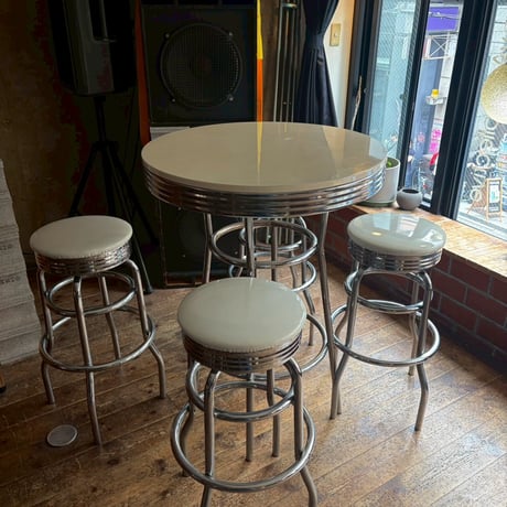 USED AMERICAN DINER TABLE SET