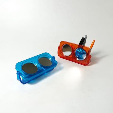 USED PLASTIC PEN HOLDER & STAND MIRROR